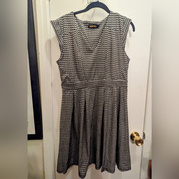Great houndstooth dress - Picture 1 of 4